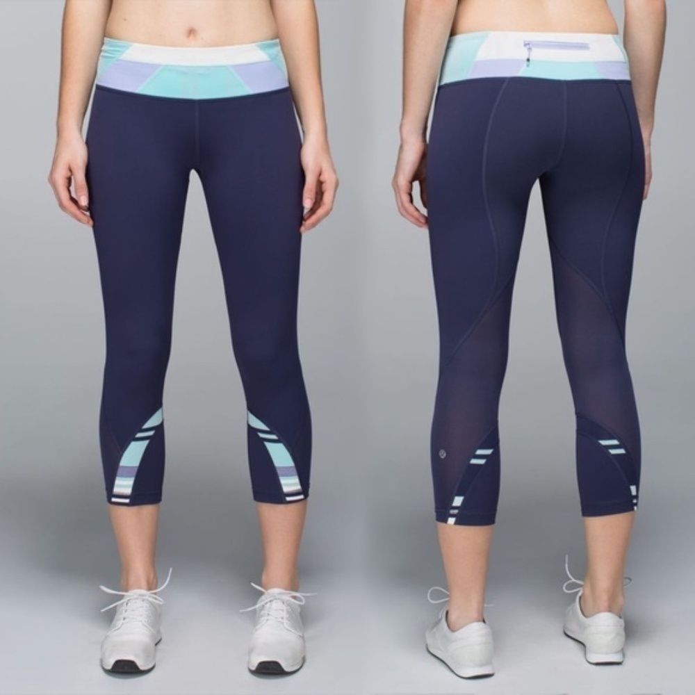 Lululemon Run: Inspire Crop II in Cadet Blue SZ 4